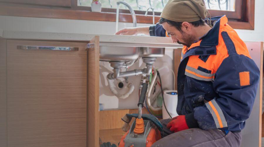 Professional septic pumping service in Papineau, IL